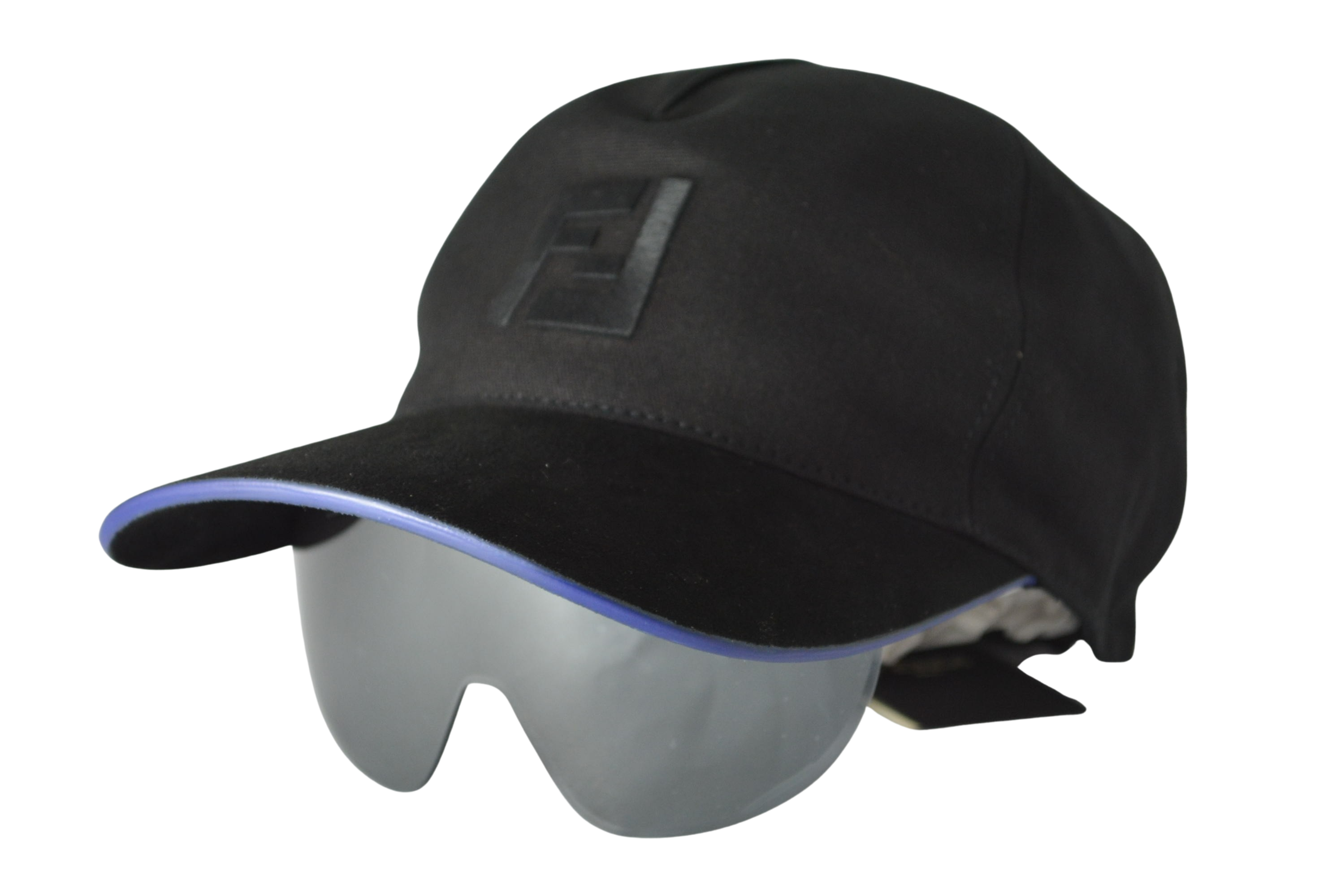 Bone com viseira Fendi mod Eyecap FE40022u 05c