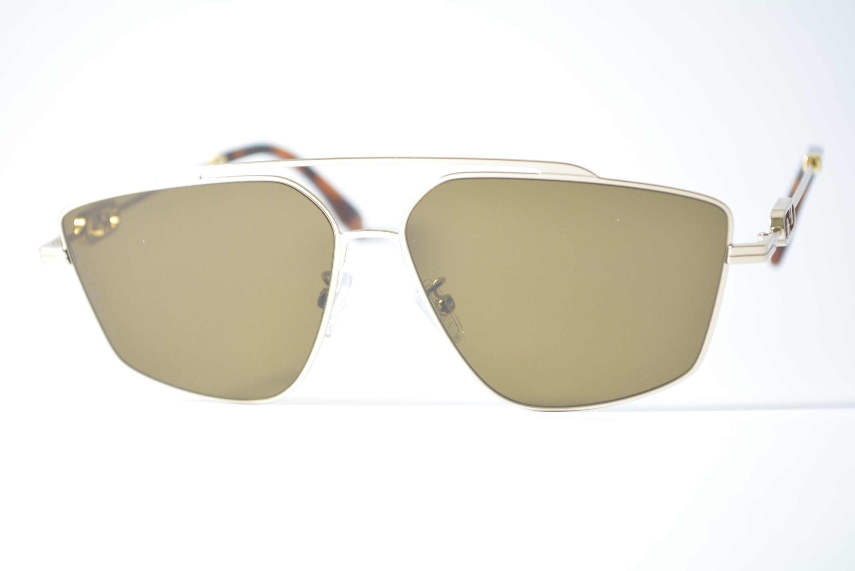 óculos de sol Fendi mod FE40079u 32e