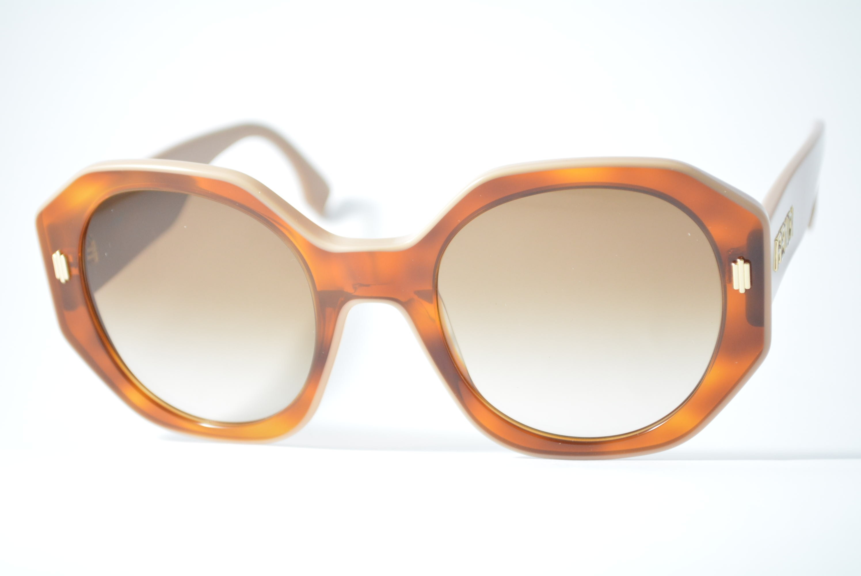 óculos de sol Fendi mod FE40045i 53f