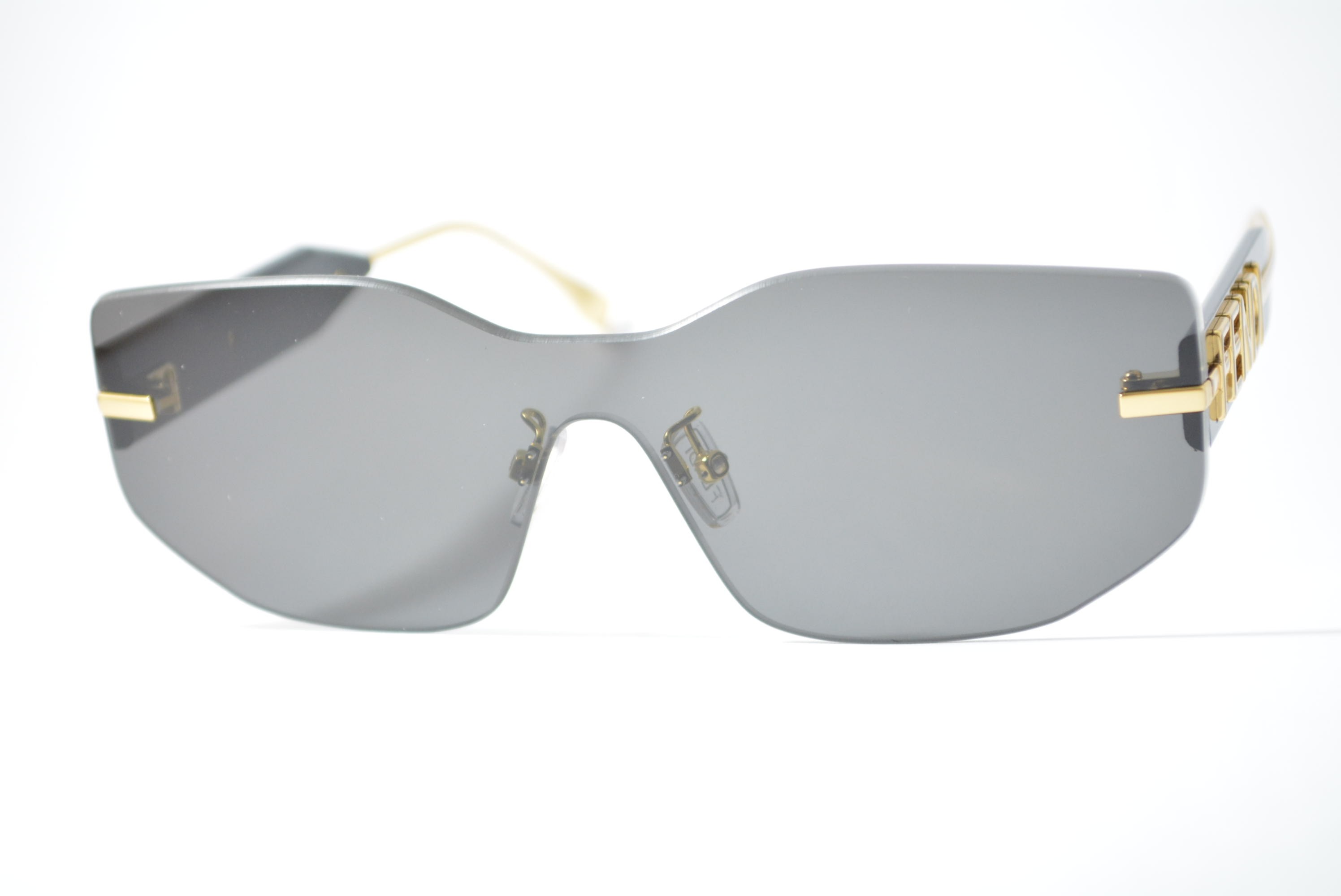 óculos de sol Fendi mod FE40066u 30a