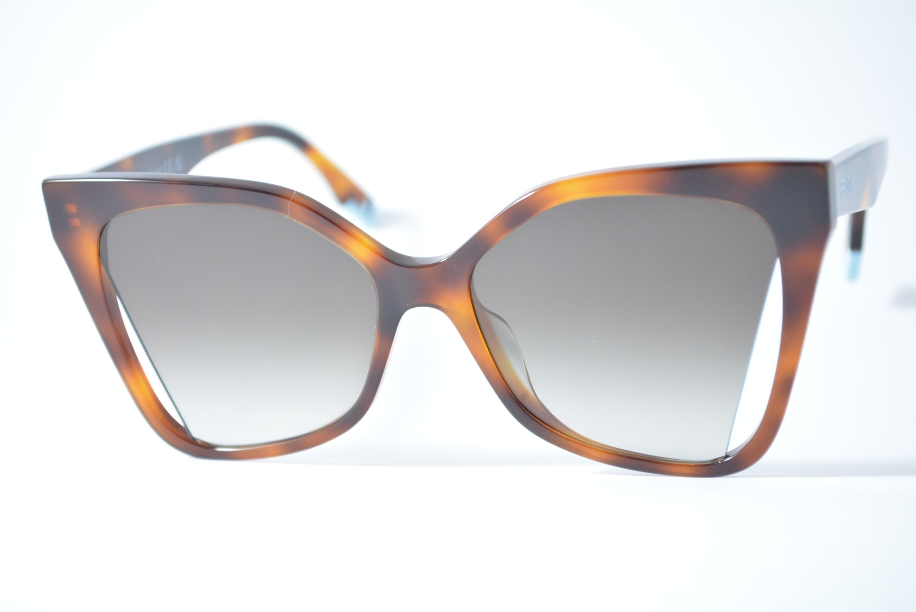 óculos de sol Fendi mod FE40010u 53f