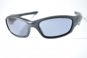 óculos de sol Oakley mod Straight Jacket matte black 9039 11-013