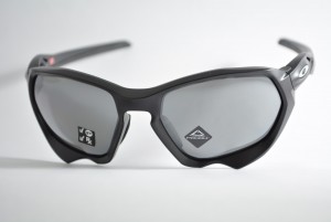 óculos de sol Oakley mod Plazma matte black w/prizm black polarized 9019-0659
