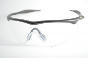 óculos de sol Oakley mod M frame strike black w/clear 11-161