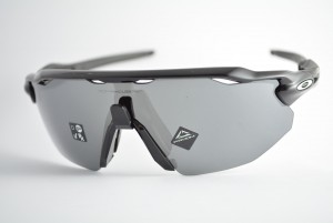 óculos de sol Oakley mod Radar EV advancer polished black w/prizm black polarized 9442-0838